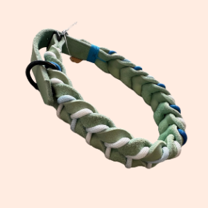 doGStuff Fettleder-Halsband – einfach geflochten mit Paracord
